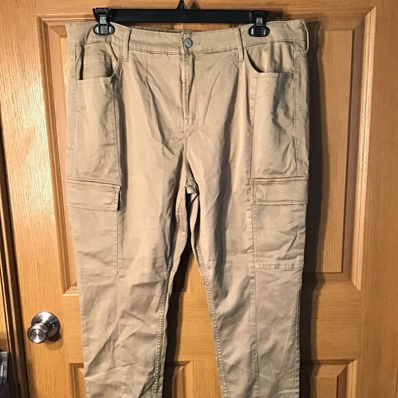 Old Navy Khakis - Picture 1 of 2